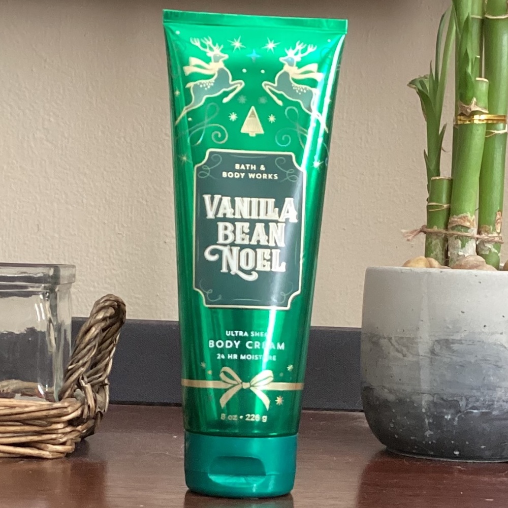 Bath & Body Works Vanilla Bean Noel Body Cream 8 oz